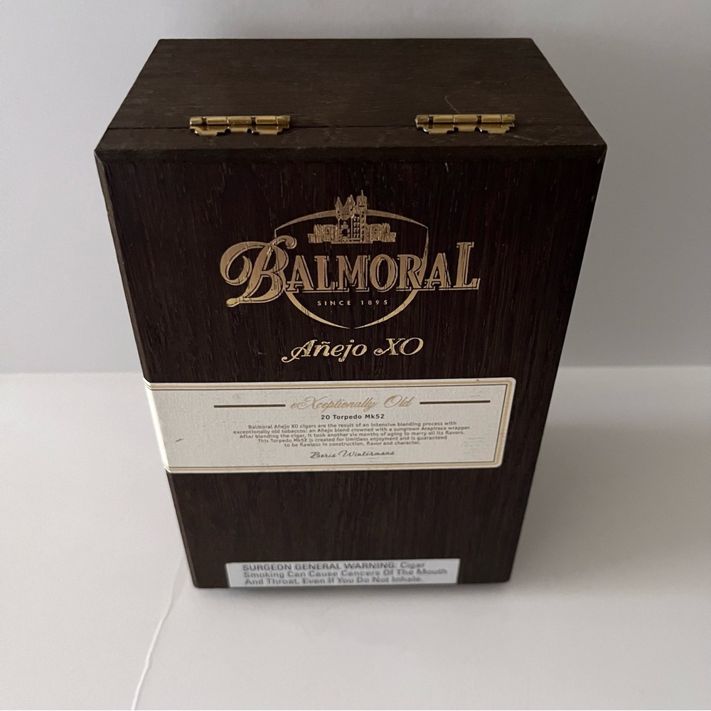 Balmoral Anejo XO Rothschild Masivo Empty Wood Cigar Box 6" x 5.25" x 3.75"